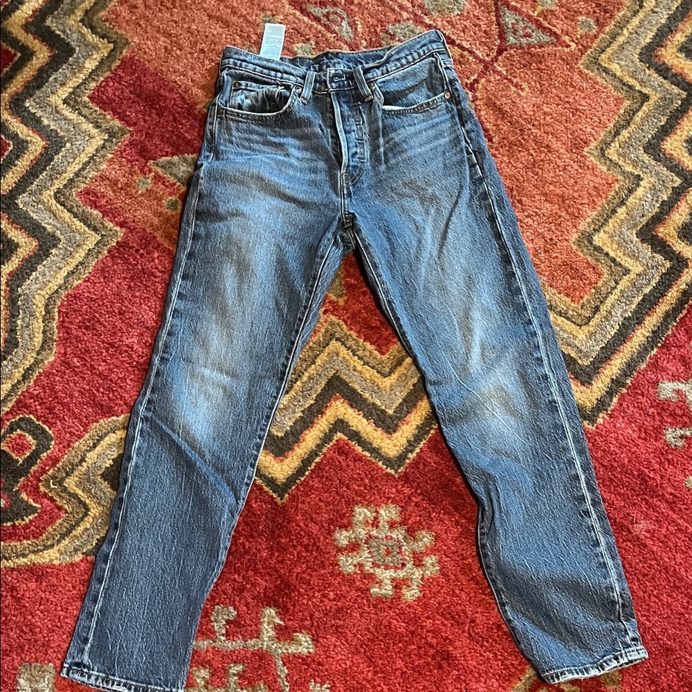 Levi's 501 Straight Blue Jeans. 30 L